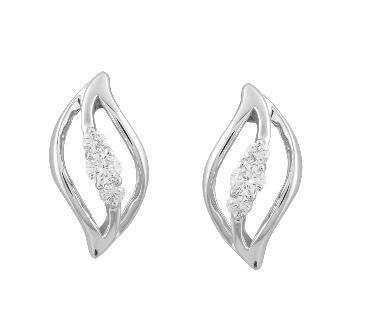 EAR15130